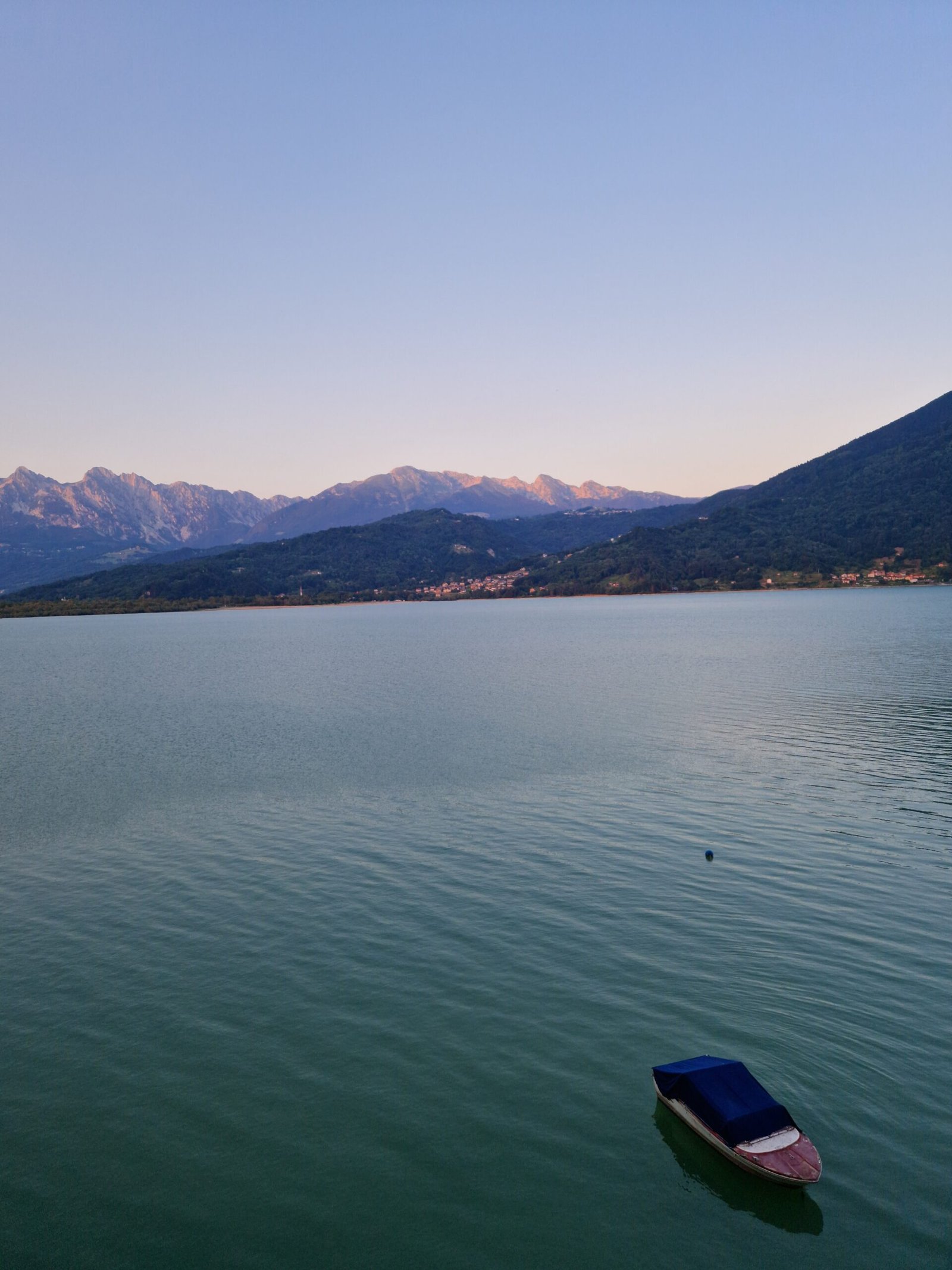 Lago di Santa Croce