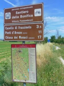 Il Sentiero della Bonifica, in bici lungo il Canale Maestro della Chiana - Cicloturismo Gravel Toscana 