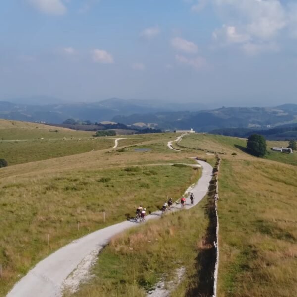 Bikepacking al Rifugio Lausen | Veneto Gravel | Traccia GPX