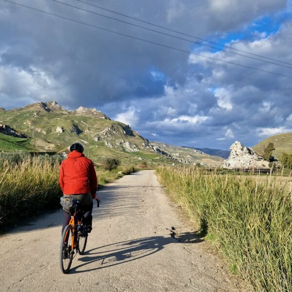 Sicily Divide | 6 Tappe | Traccia GPX | LAVIA