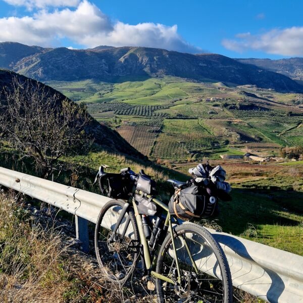 Sicily Divide | 6 Tappe | Traccia GPX | LAVIA