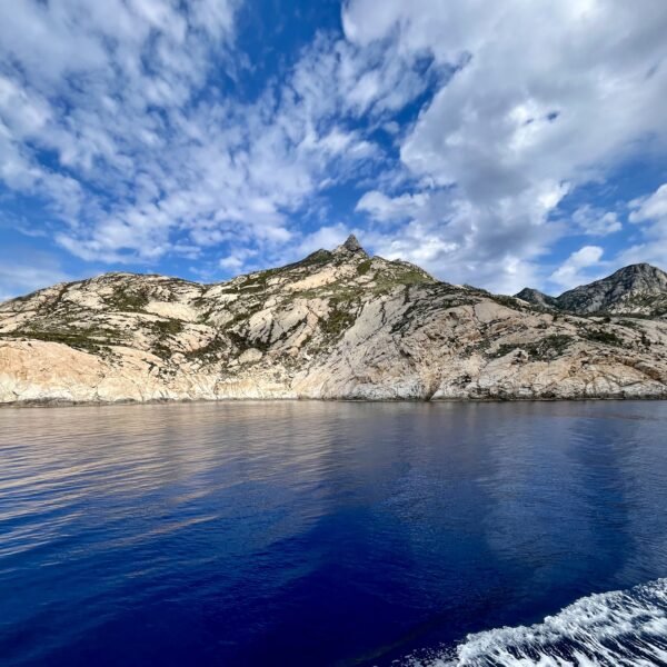 Come visitare l'Isola di Montecristo | Traccia GPX | LAVIA