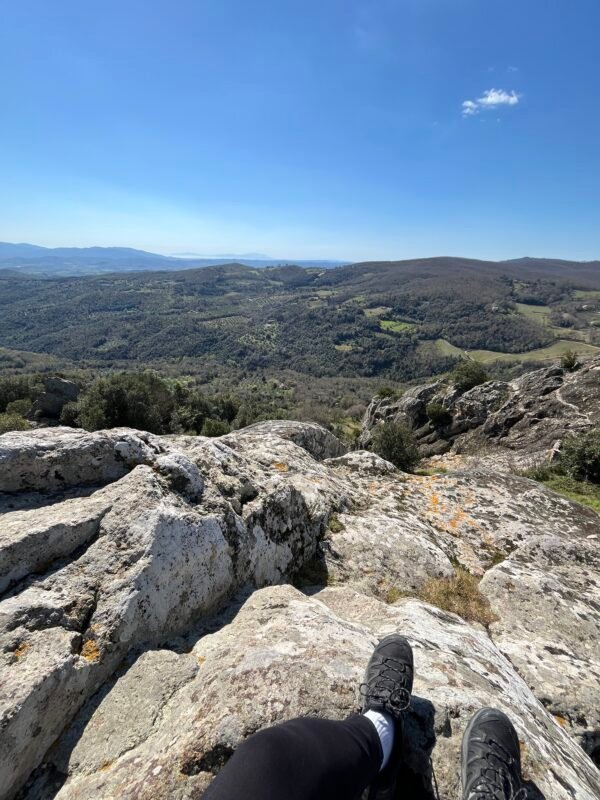 Viaggio nel tempo, nei borghi e nei boschi del Sassoforte | LAVIA